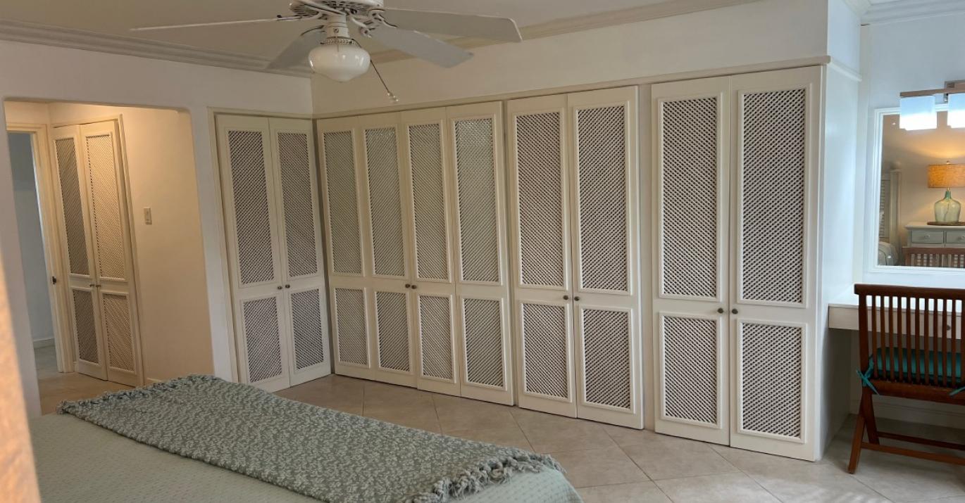 port charles 152 storage