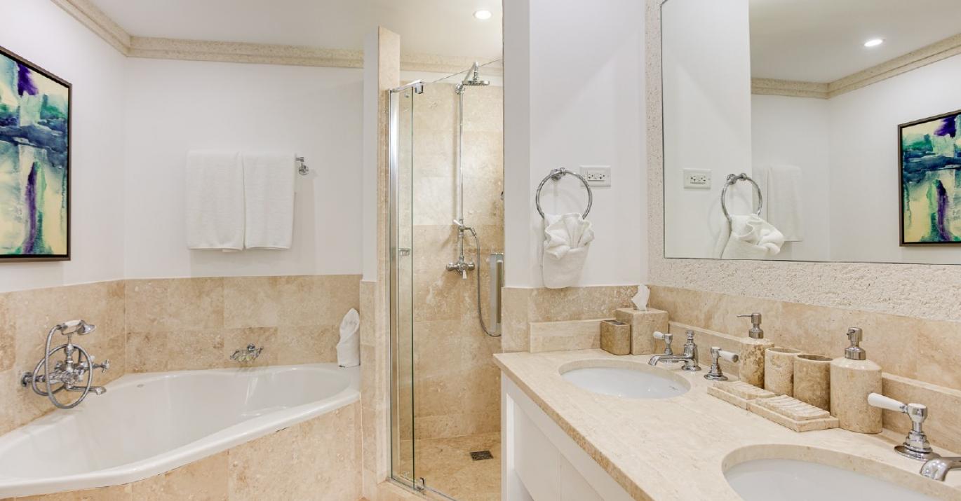 sugarcane ridge 16 master bathroom